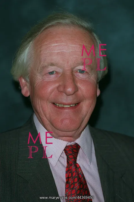  : Sir Marcus Fox MP