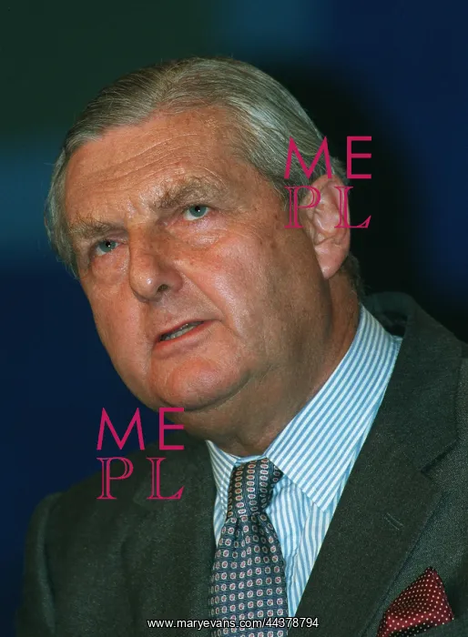 : Sir Patrick Mayhew Qc MP : Sir Patrick Mayhew Qc MP