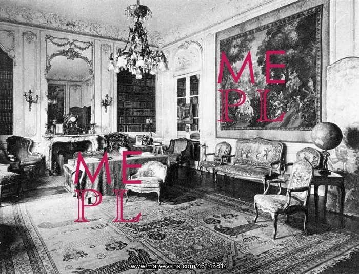 : Sir Philip Sassoon's home, 25 Park Lane: the library : Sir Philip Sassoon's home, 25 Park Lane: the library