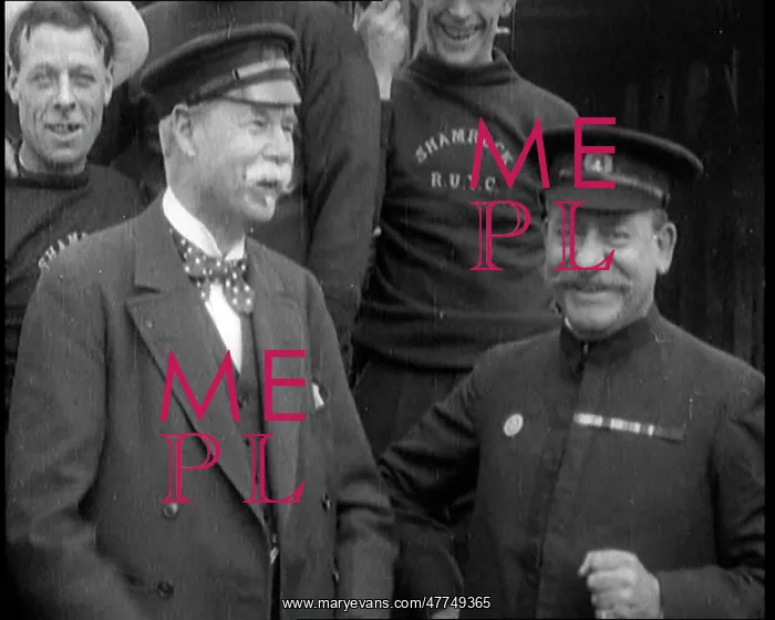 : Sir Thomas Lipton Standing With the Crew Of : Sir Thomas Lipton Standing With the Crew Of