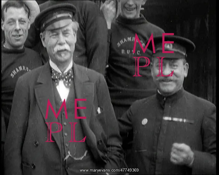 : Sir Thomas Lipton Standing With the Crew Of : Sir Thomas Lipton Standing With the Crew Of