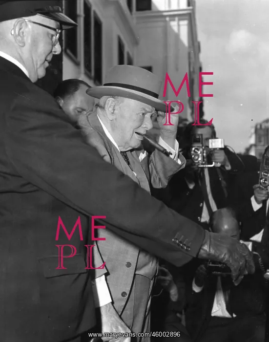 : Sir Winston Churchill : Sir Winston Churchill