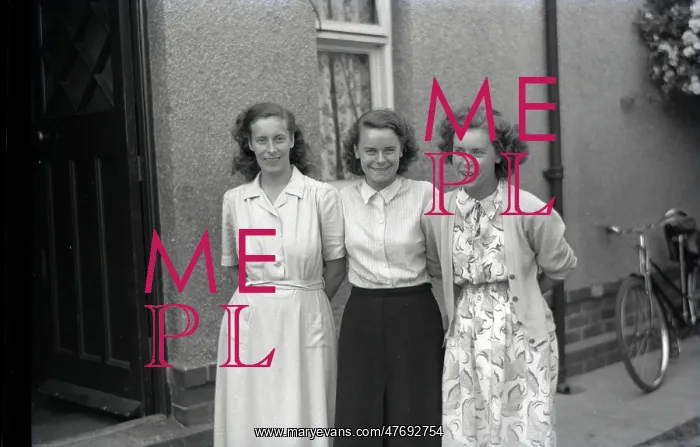  : Three Sisters - Bedford