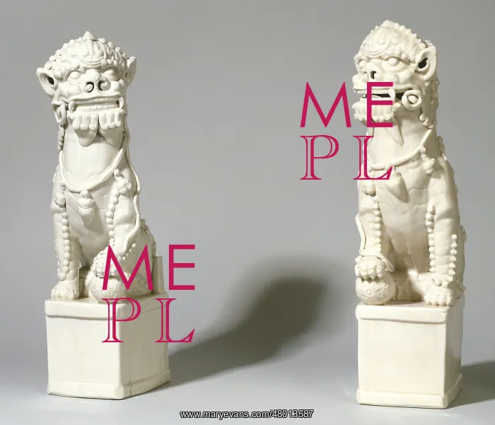 : Sitting Foo dogs or Buddhist lions : Sitting Foo dogs or Buddhist lions