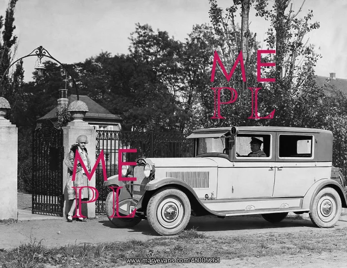 : A six-cylinder Opel, 1927 : A six-cylinder Opel, 1927