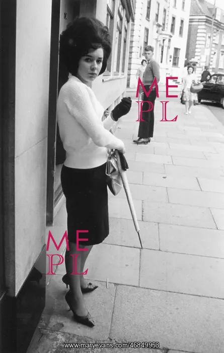 : SIXTIES GIRL IN NORWICH : SIXTIES GIRL IN NORWICH