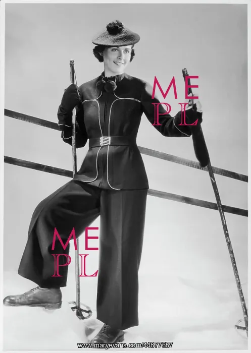 : SKI-WEAR. Stylish ski-suit with belted jacket : SKI-WEAR. Stylish ski-suit with belted jacket
