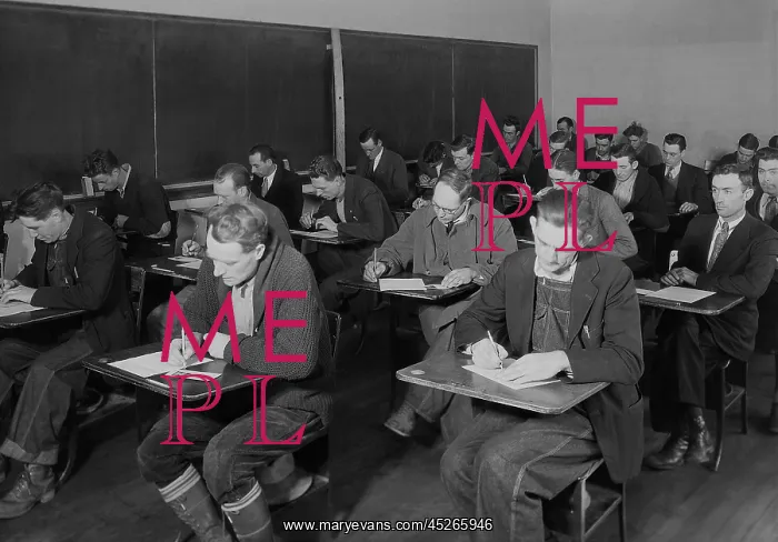 : Skilled and unskilled laborers taking the TVA examination : Skilled and unskilled laborers taking the TVA examination