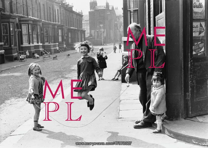 : Skipping in the street - Manchester 1968 : Skipping in the street - Manchester 1968