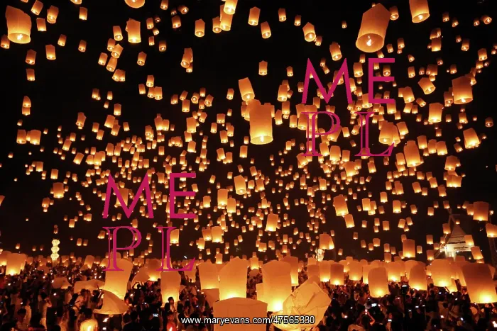 : Sky Lanterns at Yi Peng, Loy Krathong Ceremony, Chiang Mai : Sky Lanterns at Yi Peng, Loy Krathong Ceremony, Chiang Mai