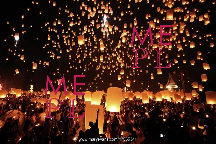 : Sky Lanterns at Yi Peng, Loy Krathong Ceremony, Chiang Mai : Sky Lanterns at Yi Peng, Loy Krathong Ceremony, Chiang Mai