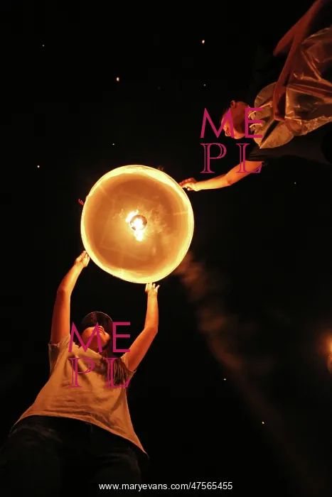 : Sky Lanterns at Yi Peng, Loy Krathong Ceremony, Chiang Mai : Sky Lanterns at Yi Peng, Loy Krathong Ceremony, Chiang Mai