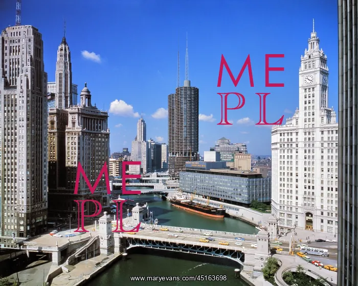 : Skyline along the Chicago River Michigan Avenue : Skyline along the Chicago River Michigan Avenue