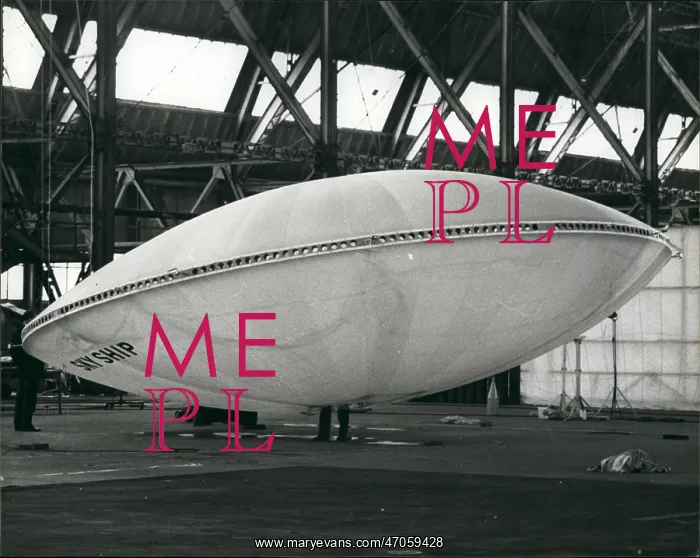 : Skyship flying saucer project, prototype at Cardington : Skyship flying saucer project, prototype at Cardington
