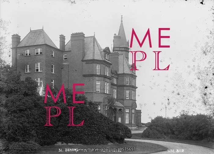 : Sl. Donard Hotel, Newcastle : Sl. Donard Hotel, Newcastle
