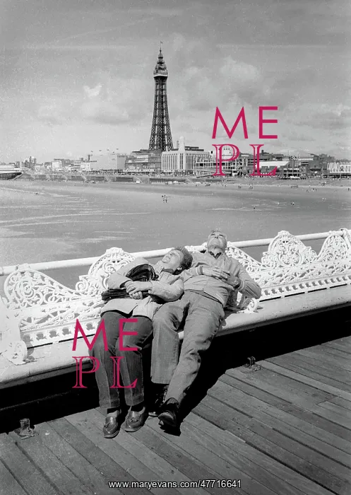 : sleeping on Blackpool prom : sleeping on Blackpool prom