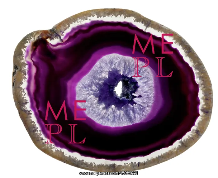  : Agate. A slice of dyed agate