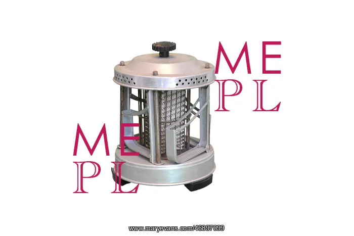  : Four slice electric toaster