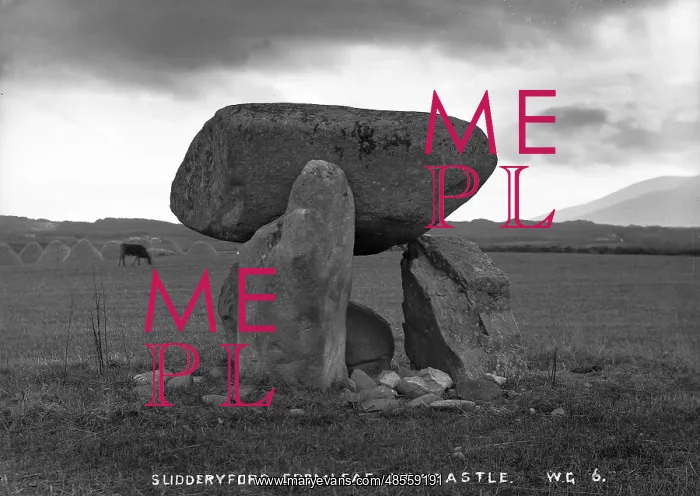 : Slidderyford Cromlech, Newcastle : Slidderyford Cromlech, Newcastle