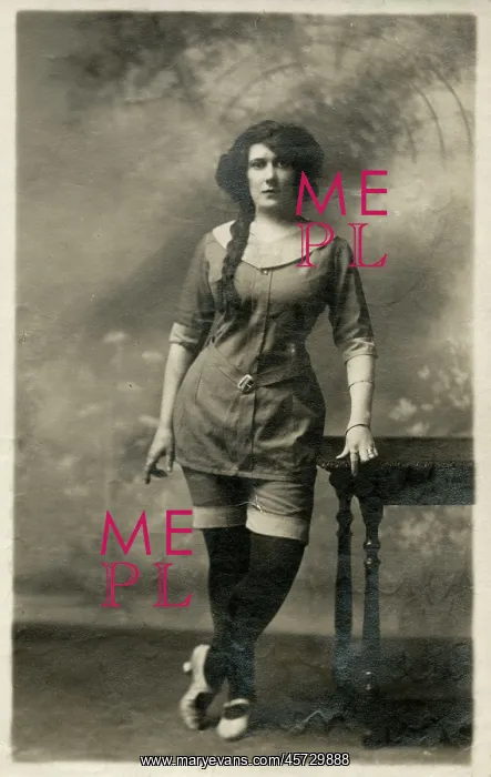 : Slightly Louche Girl in a Studio portrait pose : Slightly Louche Girl in a Studio portrait pose