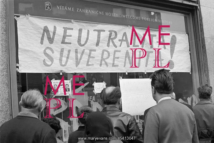 : Slogan - shopwindow - Ostrava : Slogan - shopwindow - Ostrava
