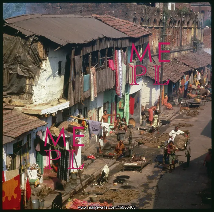 : SLUM HOUSING CALCUTTA : SLUM HOUSING CALCUTTA
