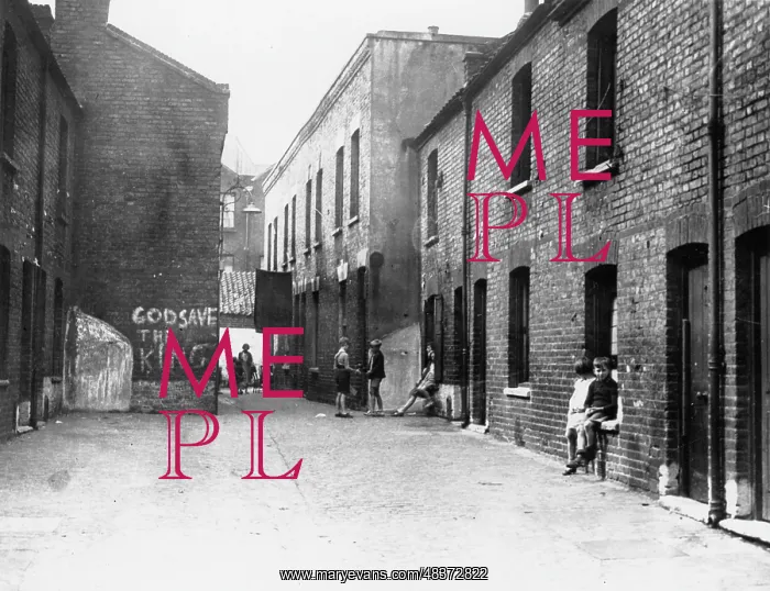: Slum street with patriotic message : Slum street with patriotic message