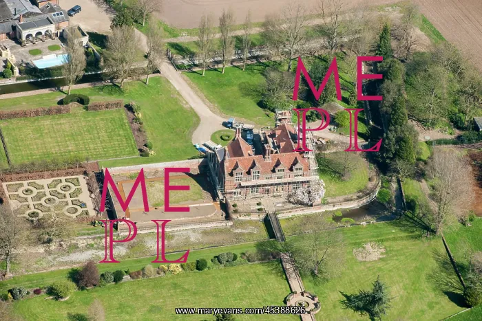 : Smallbridge Hall, Bures, Suffolk : Smallbridge Hall, Bures, Suffolk