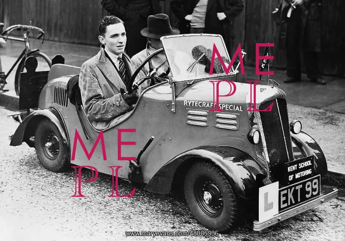 : Smallest car in the world, 1938 : Smallest car in the world, 1938