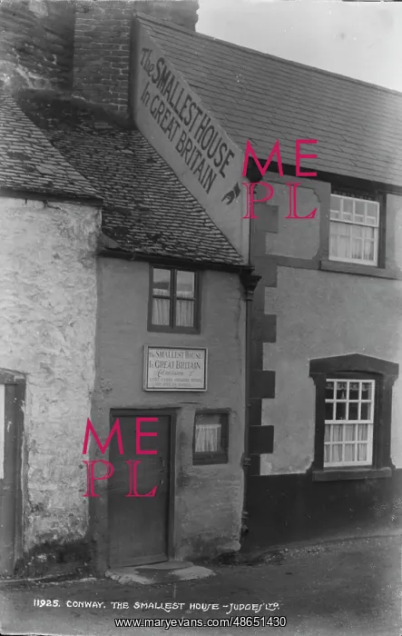 : The Smallest House in Great Britain : The Smallest House in Great Britain
