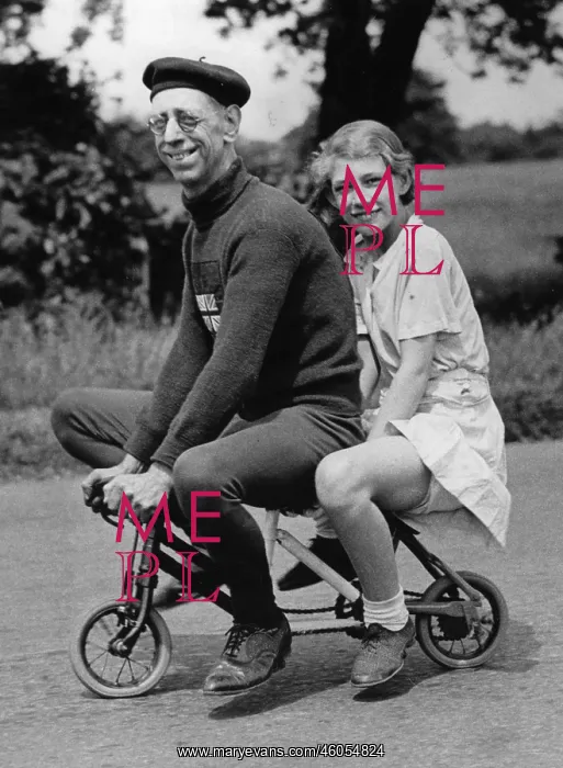 : Smallest tandem of the world : Smallest tandem of the world