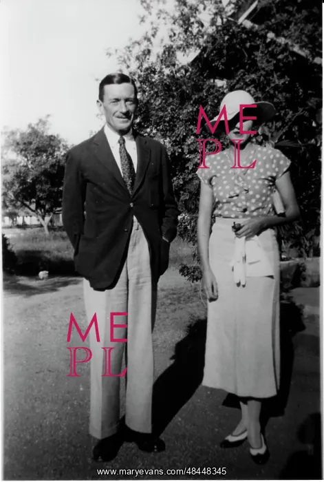 : A smart couple, England : A smart couple, England