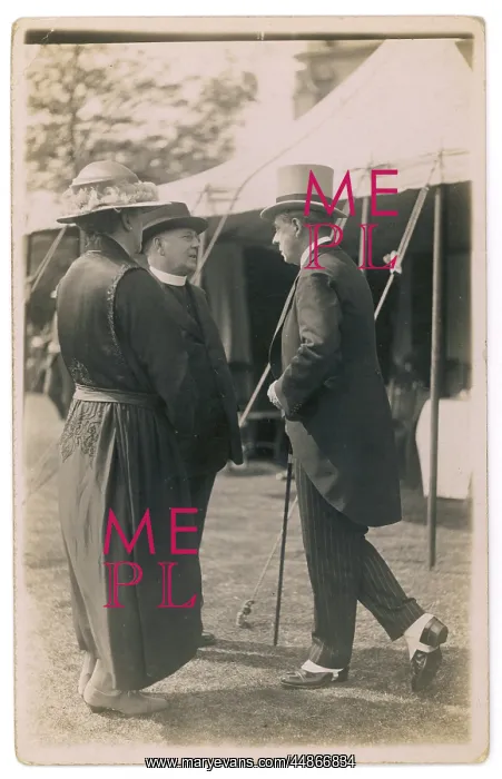 : SMART DAYWEAR 1920S : SMART DAYWEAR 1920S