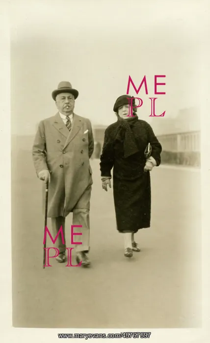 : Smartly-dressed older couple - Brighton, East Sussex : Smartly-dressed older couple - Brighton, East Sussex