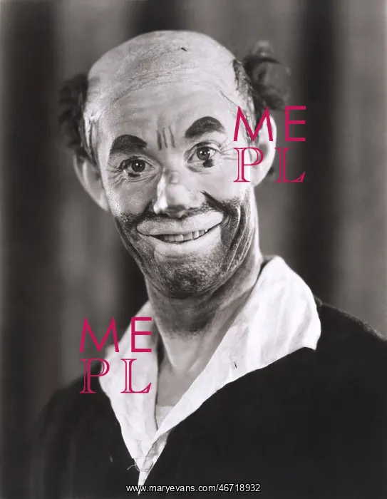  : Smiling clown
