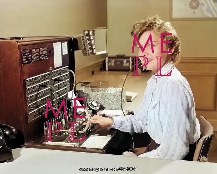 : Smiling Woman Office Telephone Switchboard Operator : Smiling Woman Office Telephone Switchboard Operator
