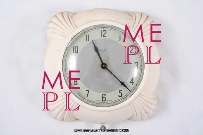 : Smiths Metamec wall clock, white phenolic plastic : Smiths Metamec wall clock, white phenolic plastic