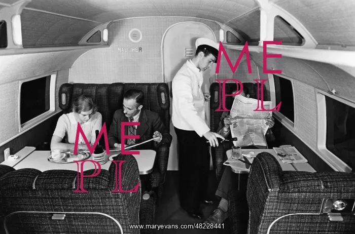 : Smoking compartment aboard the Condor of the Lufthansa : Smoking compartment aboard the Condor of the Lufthansa
