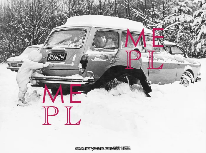 : Snowed in car 1970 : Snowed in car 1970