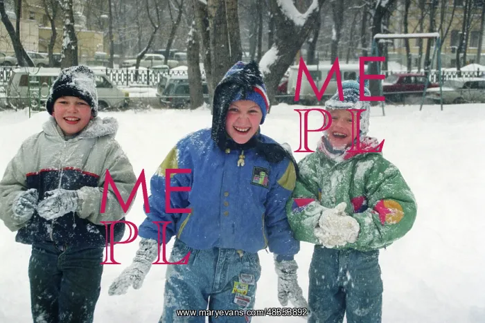 : Snowfall in Moscow, 1995 : Snowfall in Moscow, 1995