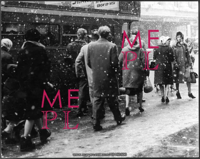 : SNOWY LONDON : SNOWY LONDON