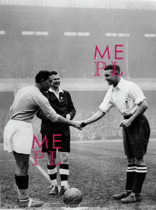 : Soccer game England-Italy : Soccer game England-Italy