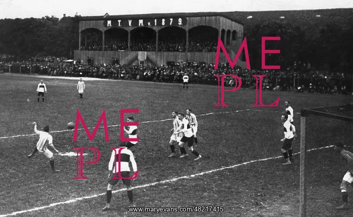 : Soccer match Stuttgart-Munich, 1919 : Soccer match Stuttgart-Munich, 1919