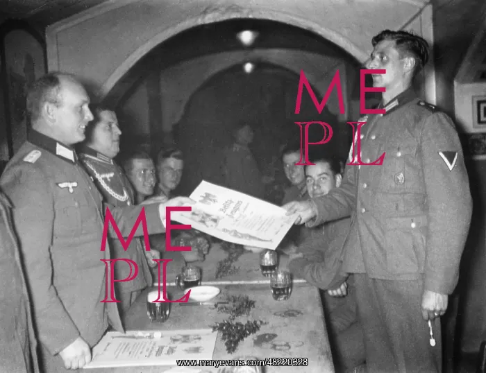 : Social evening at the 9th Infantry Regiment in Potsdam : Social evening at the 9th Infantry Regiment in Potsdam