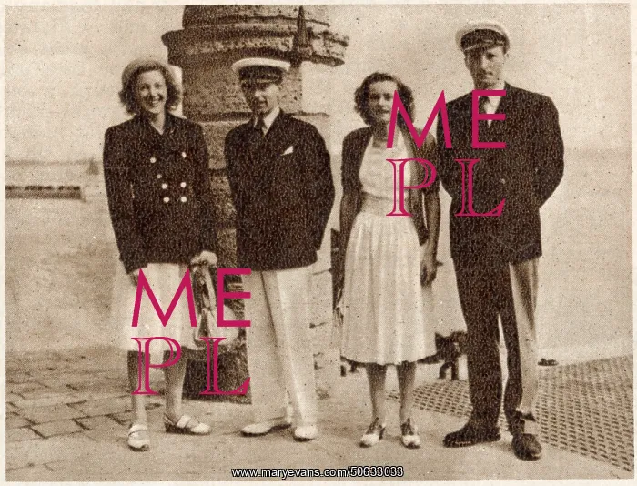 : Society at Cowes : Society at Cowes