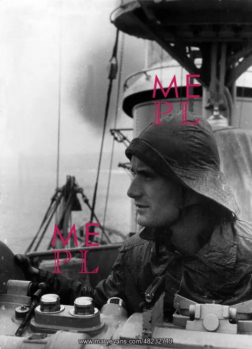 : Soldier of the Kriegsmarine at a rangefinder, 1939 : Soldier of the Kriegsmarine at a rangefinder, 1939