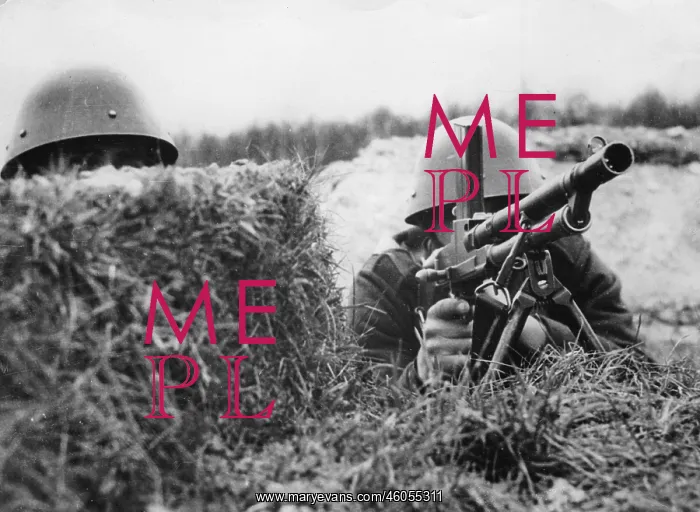 : Soldiers. Defensive position of Czechoslovakia's soldiers : Soldiers. Defensive position of Czechoslovakia's soldiers