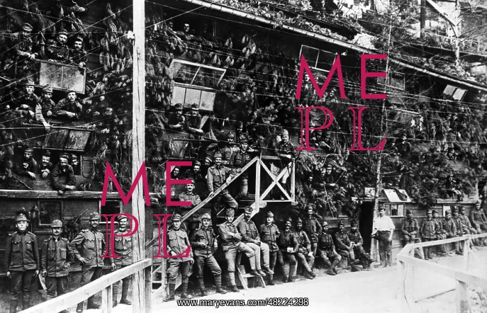 : Soldiers in their billet, 1917 : Soldiers in their billet, 1917