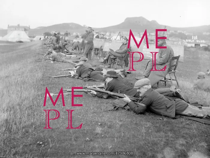 : Soldiers doing target practice on a shooting range : Soldiers doing target practice on a shooting range