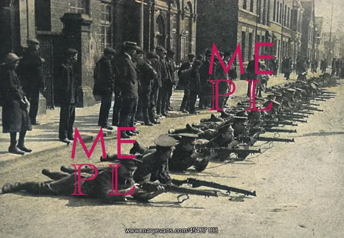 : Soldiers drilling 1914 : Soldiers drilling 1914
